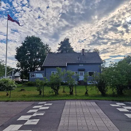 ホームステイ Aadarsh Rom3, 10 Min Fra Oslo Airport Gjerdrum